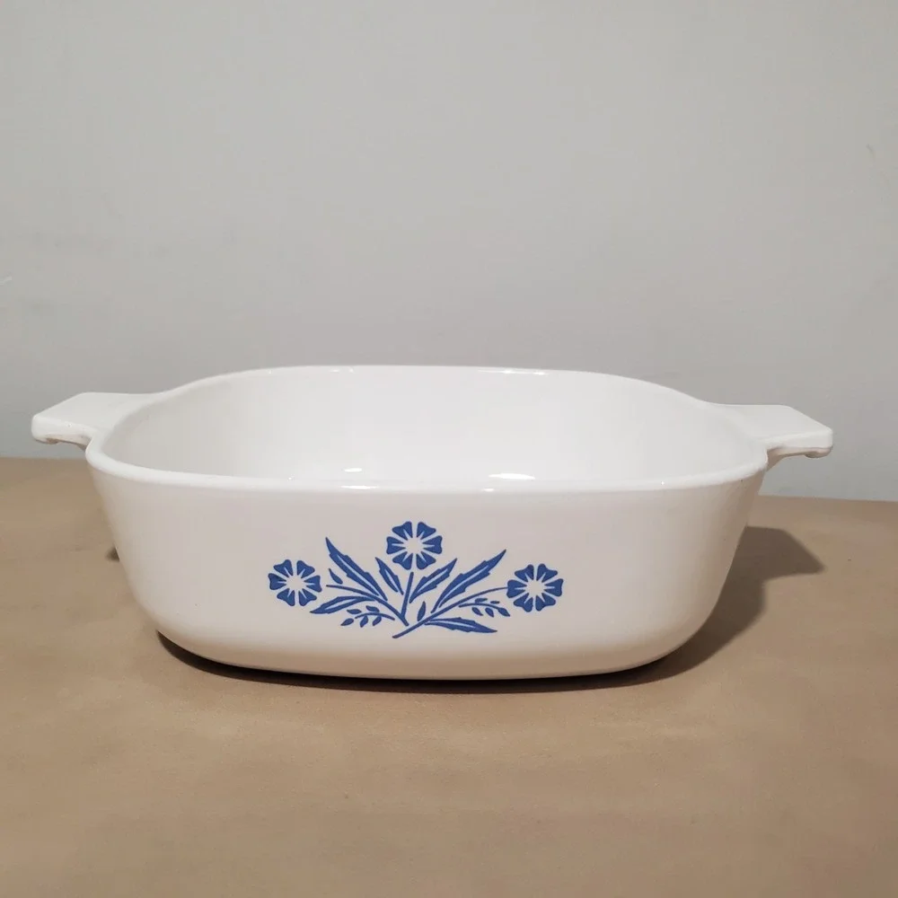 Vintage Corning Ware Blue Cornflower 1 Quart Square Casserole Dish P-1-B USA